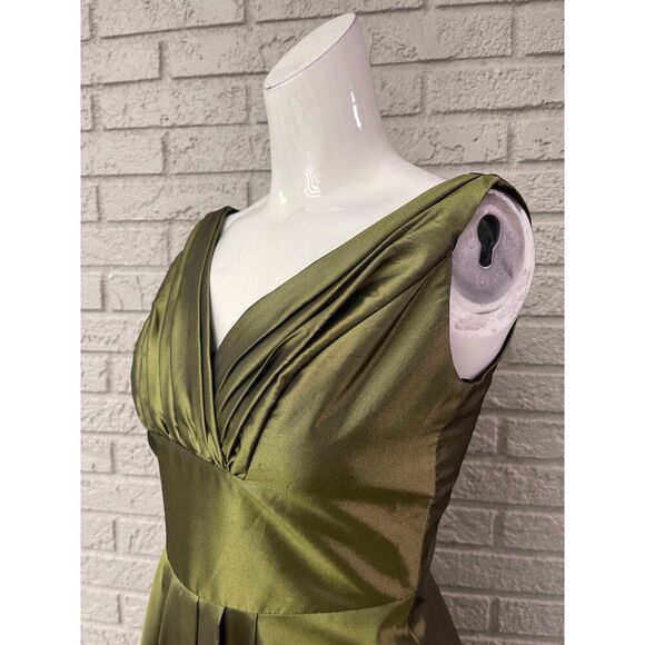Vineyard Collection Women Iridescent Green A-Line Formal Dress Size 4 - Picture 4 of 12